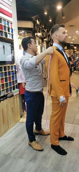 Why Bangkok is a Top Destination for Custom Suits: A Guide for Chinese Travelers